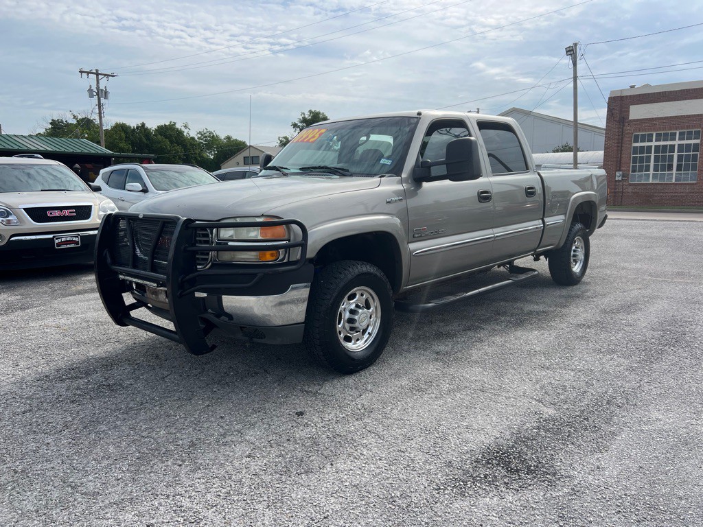 2002 GMC Sierra 2500 Image 1