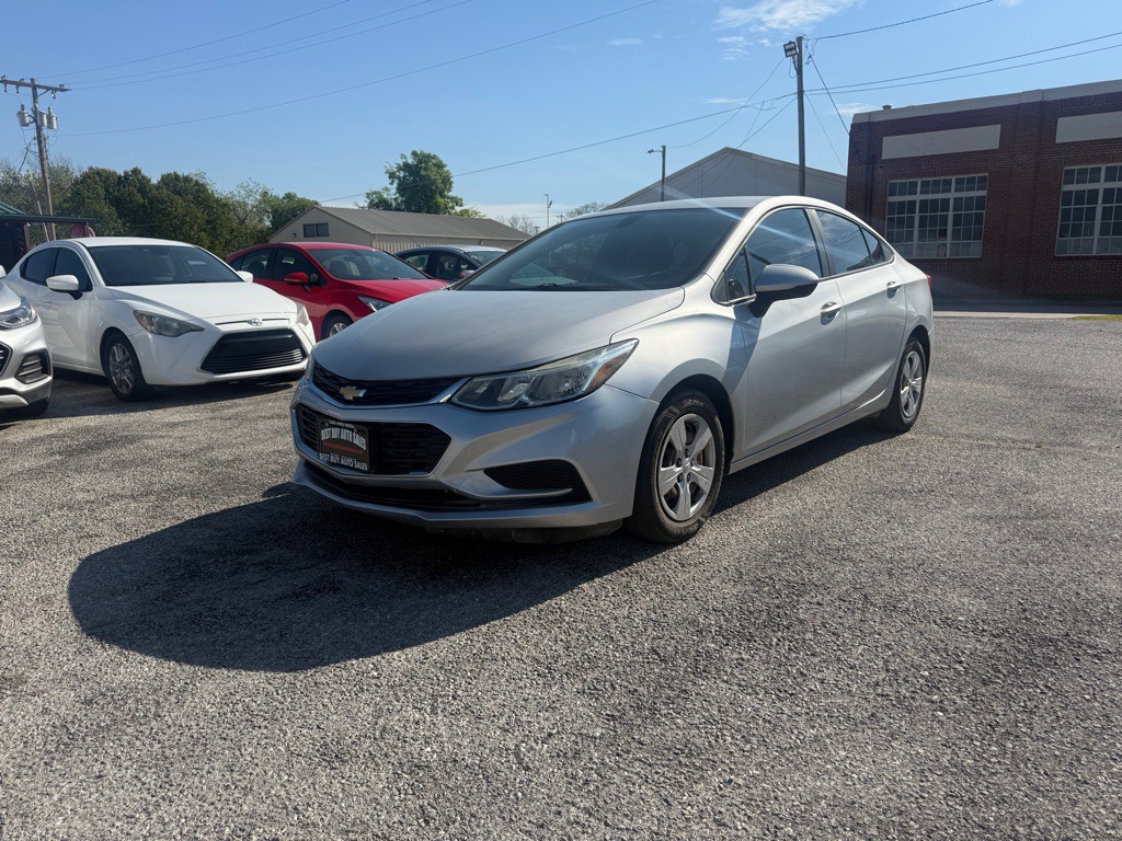 2017 Chevrolet Cruze Image 1