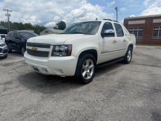 Image for 2013 Chevrolet Avalanche Ltz Black Diamond ID: 7315241