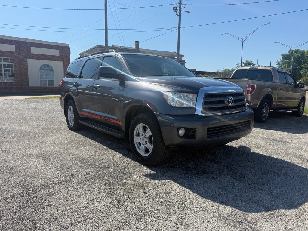 2016 Toyota Sequoia Image 4