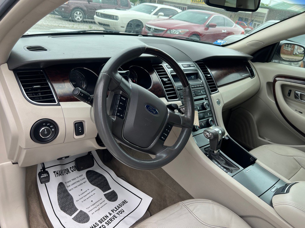 2012 Ford Taurus Image 5