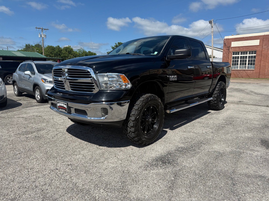 2014 RAM 1500 Image 1