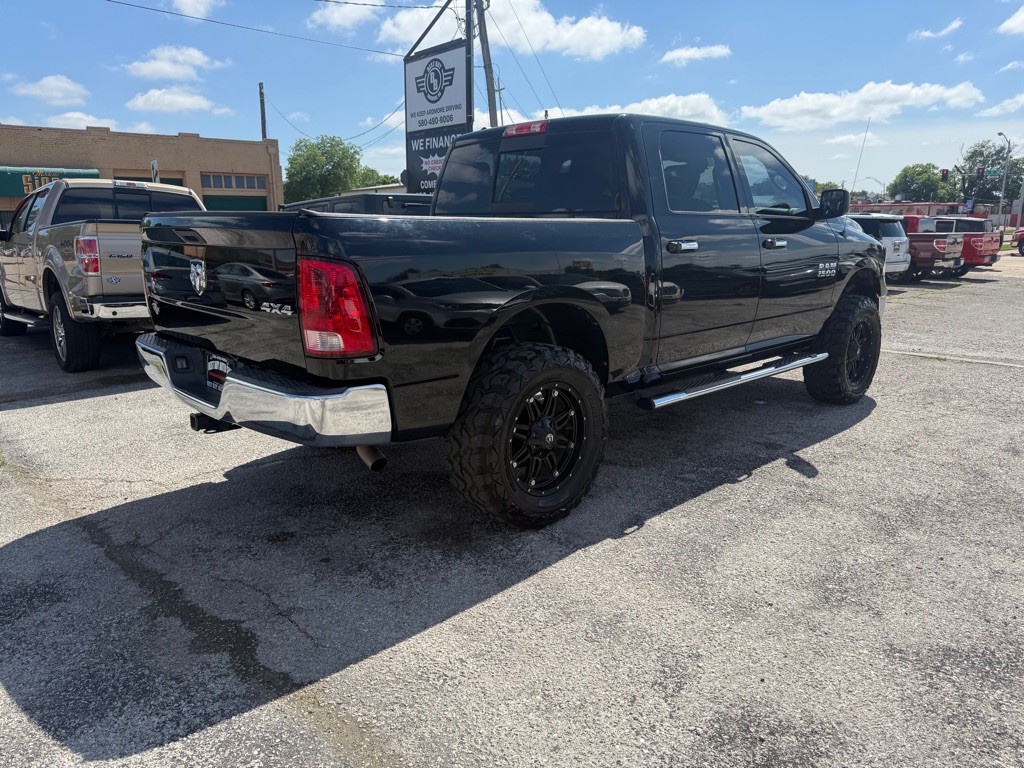 2014 RAM 1500 Image 2