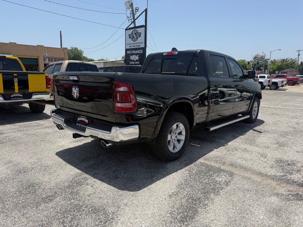 2022 RAM 1500 Image 3
