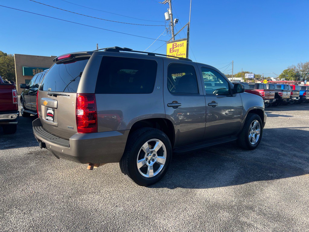 2012 Chevrolet Tahoe Image 3