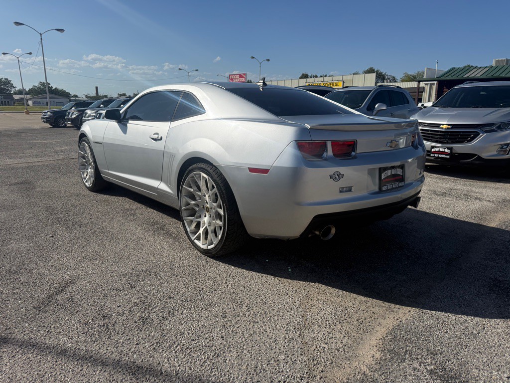 2013 Chevrolet Camaro Image 2