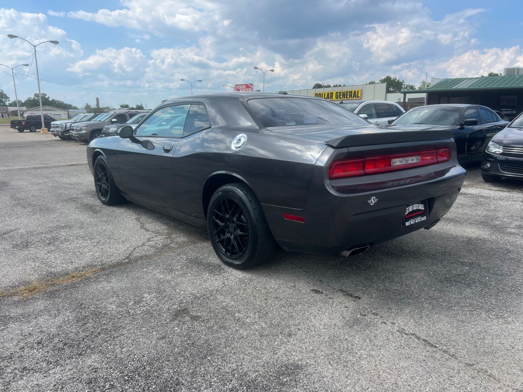 2013 Dodge Challenger Image 3