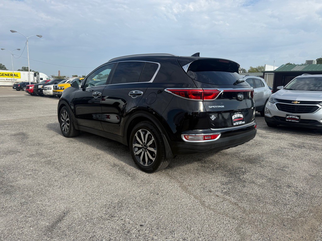 2017 Kia Sportage Image 2