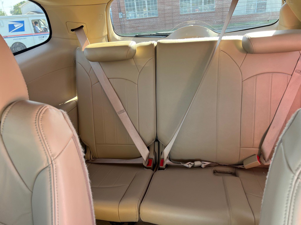2012 Buick Enclave Image 8