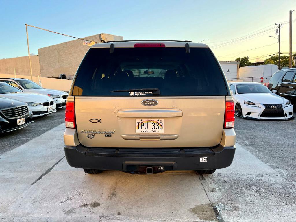 2004 Ford Expedition Image 6