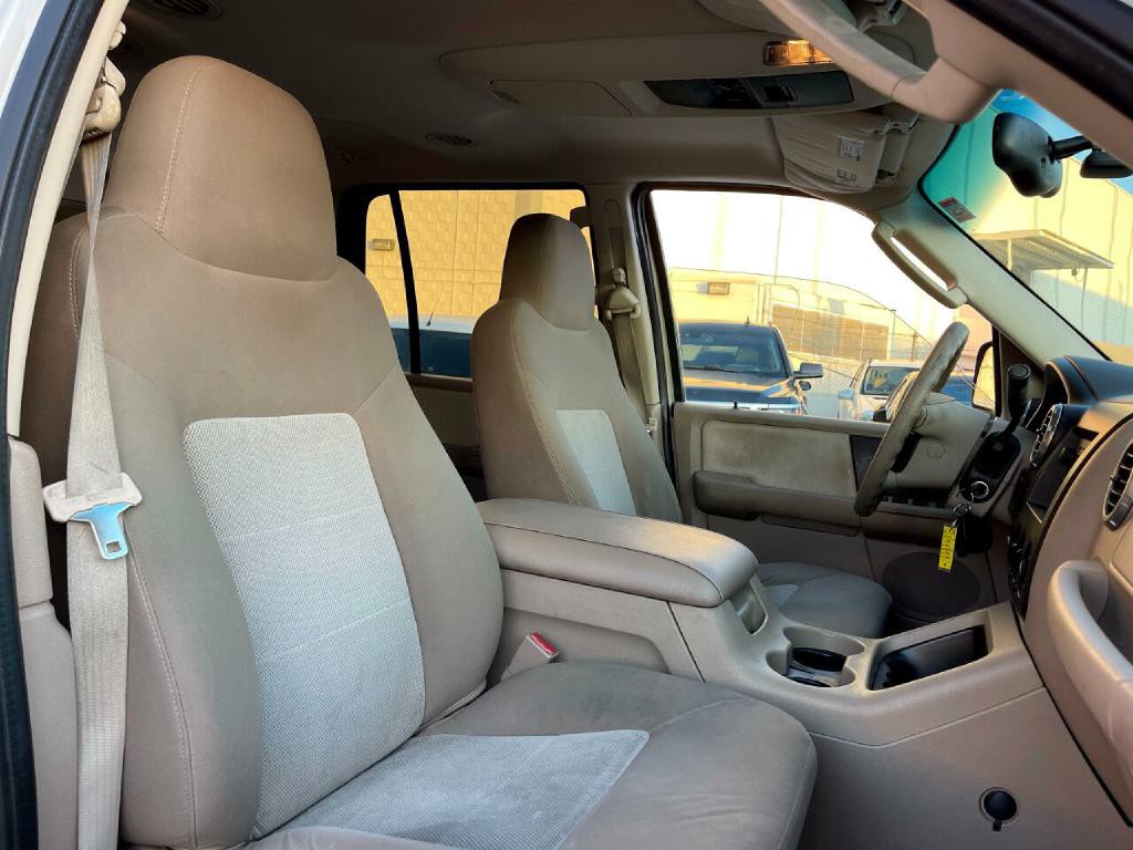 2004 Ford Expedition Image 19