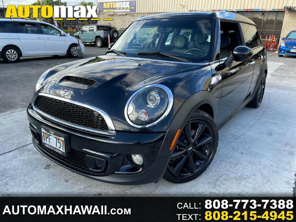 2011 MINI Cooper Clubman Image 1