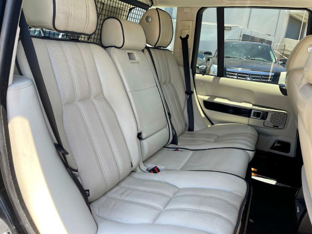2011 Land Rover Range Rover Image 19