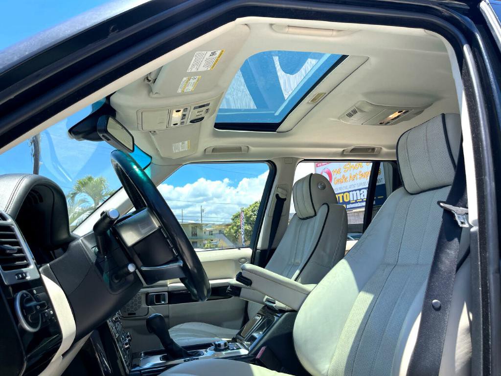 2011 Land Rover Range Rover Image 26