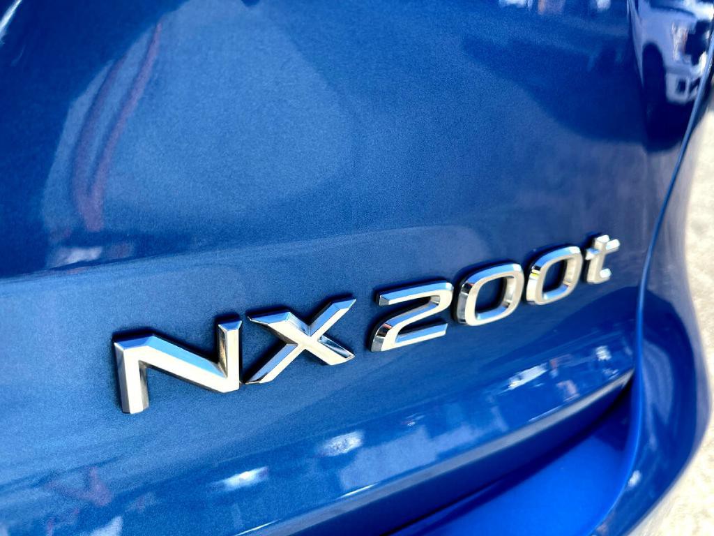 2016 Lexus NX 200t Image 11