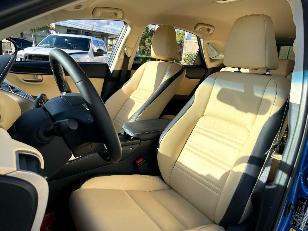 2016 Lexus NX 200t Image 30