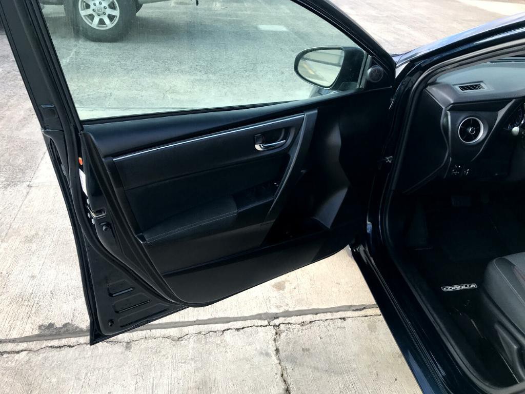 2018 Toyota Corolla Image 9