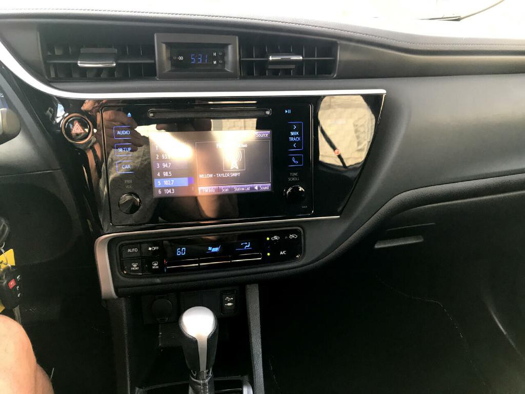 2018 Toyota Corolla Image 12