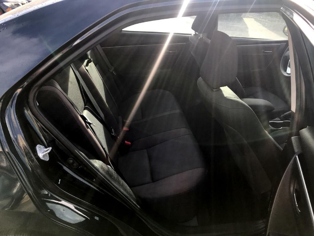 2018 Toyota Corolla Image 16