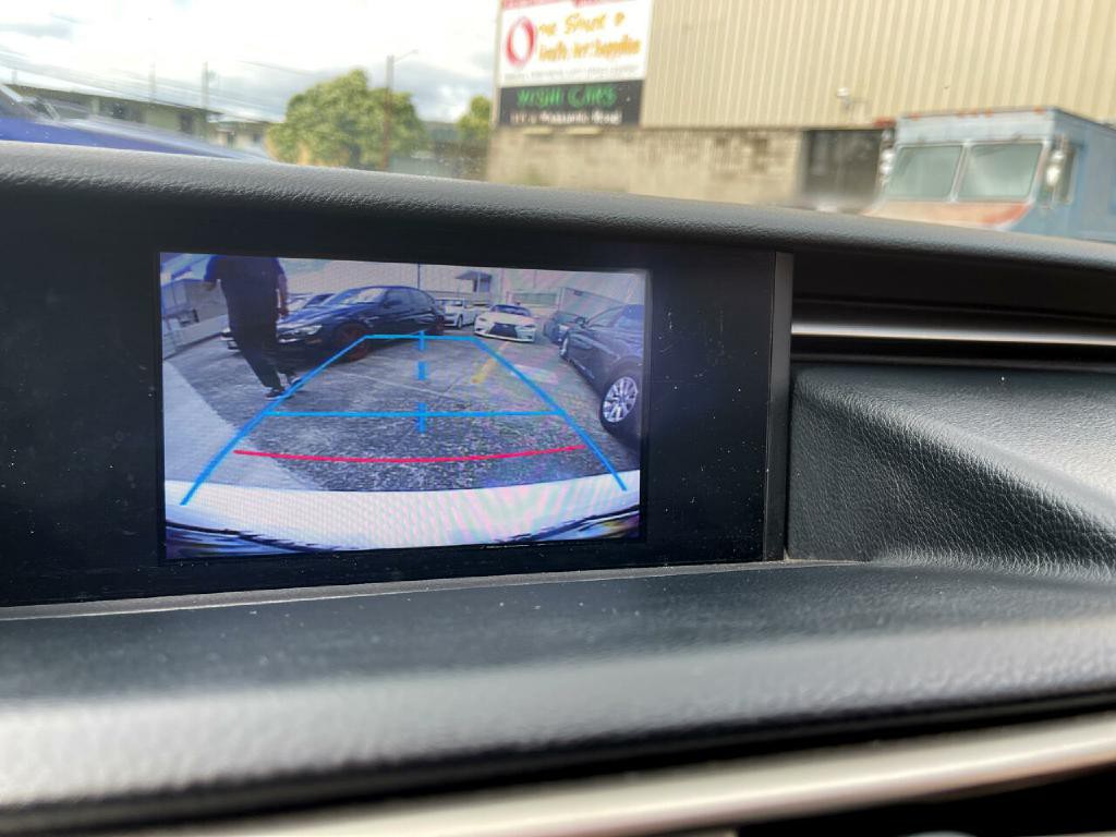 2014 Lexus IS Image 16