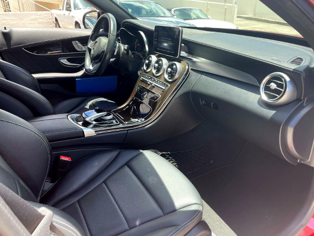2016 Mercedes-Benz C-Class Image 17