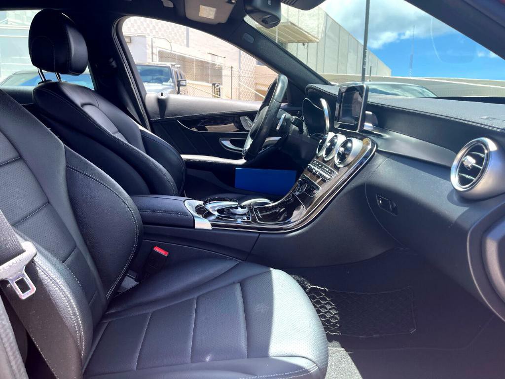 2016 Mercedes-Benz C-Class Image 20