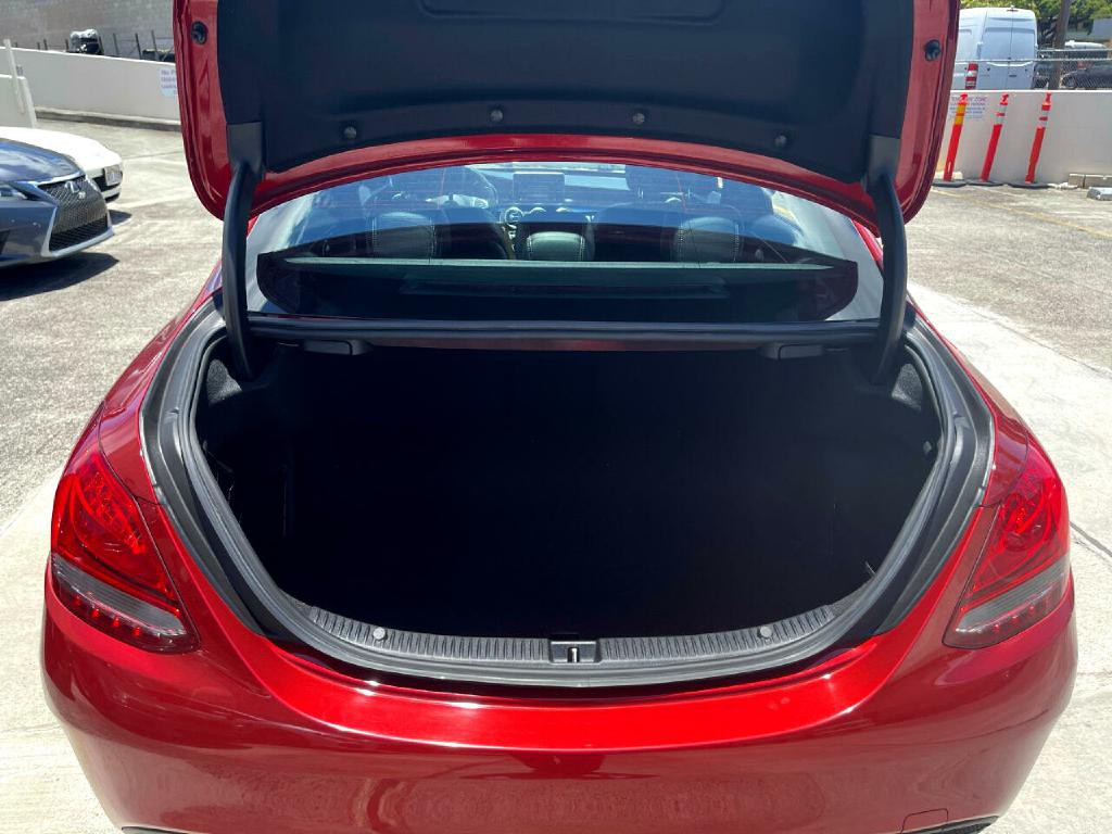 2016 Mercedes-Benz C-Class Image 21