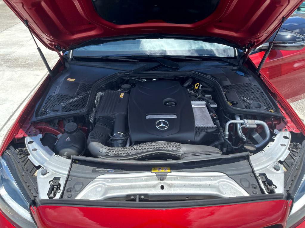 2016 Mercedes-Benz C-Class Image 28