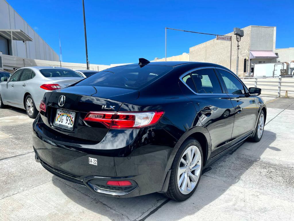 2017 Acura ILX Image 4