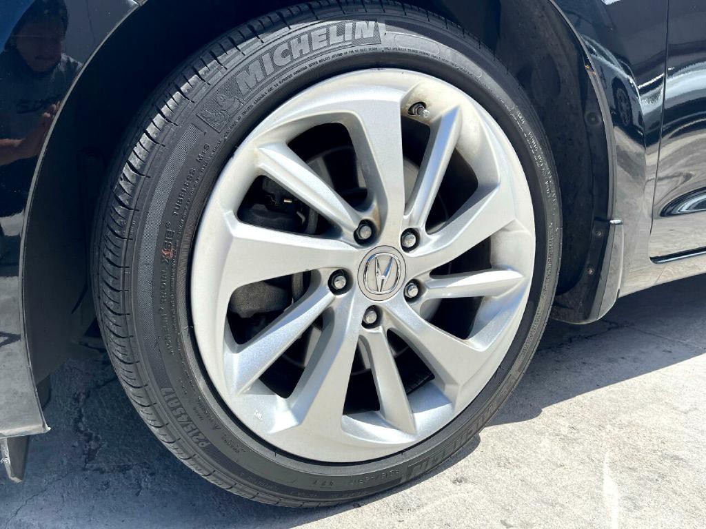 2017 Acura ILX Image 11