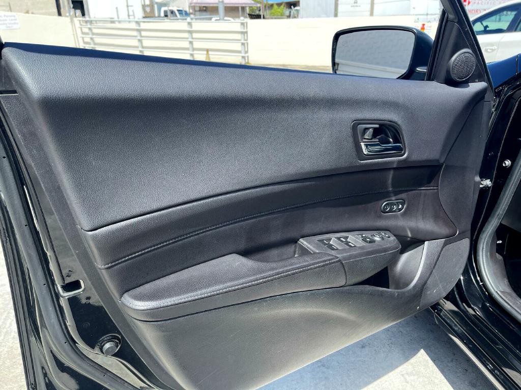 2017 Acura ILX Image 13