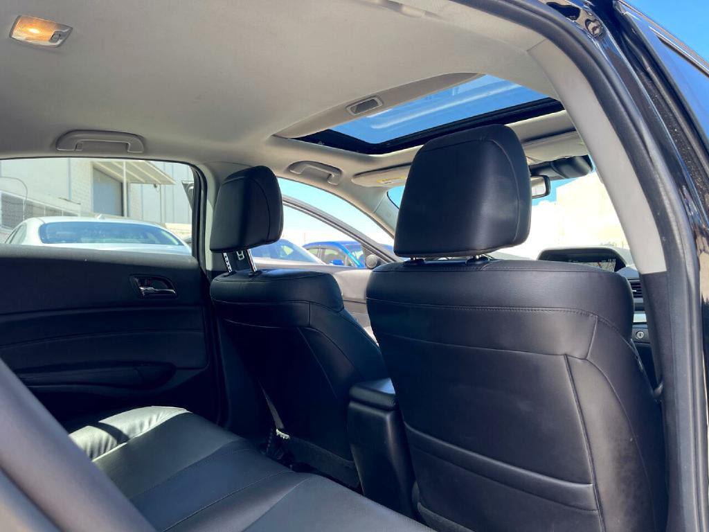 2017 Acura ILX Image 18