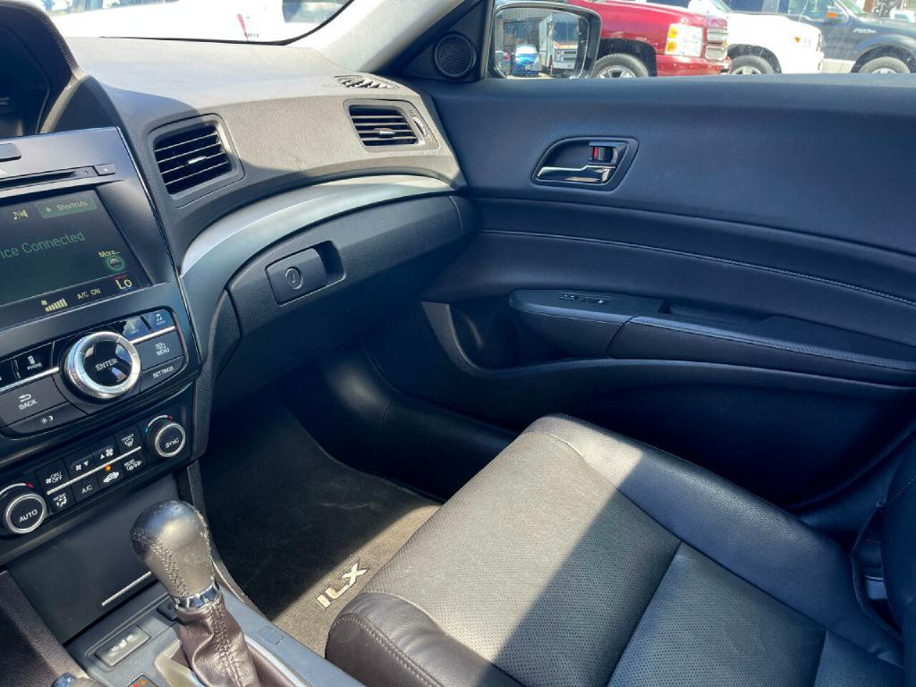 2017 Acura ILX Image 29