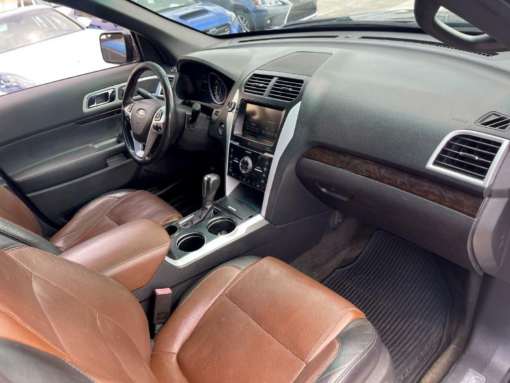 2014 Ford Explorer Image 21