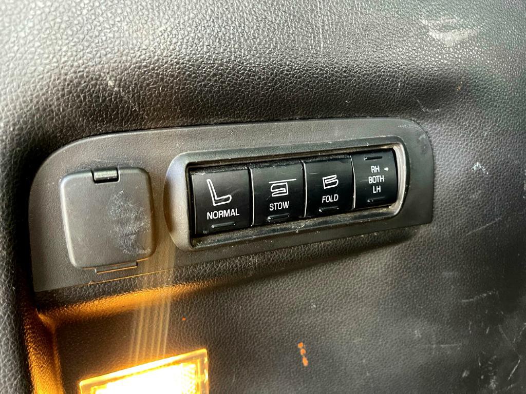 2014 Ford Explorer Image 24