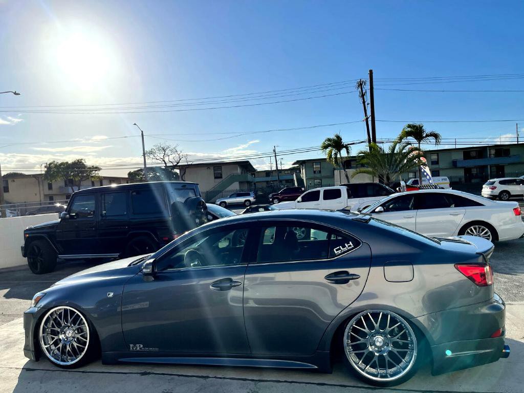 2013 Lexus IS Image 10