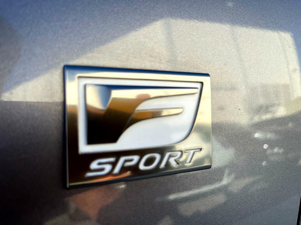 2013 Lexus IS Image 13