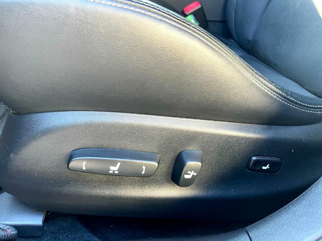 2013 Lexus IS Image 22