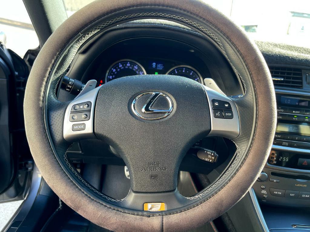 2013 Lexus IS Image 24