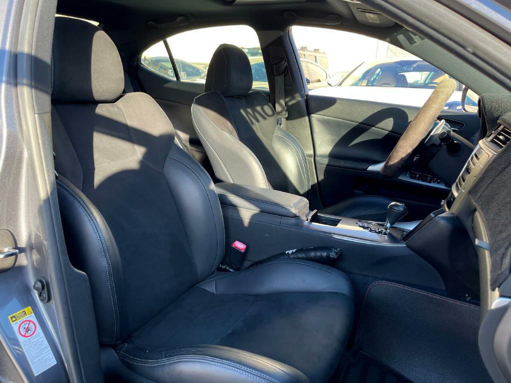 2013 Lexus IS Image 33