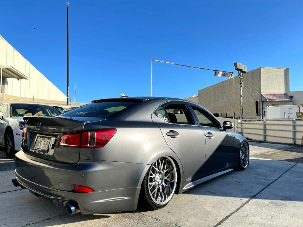 2013 Lexus IS Image 36