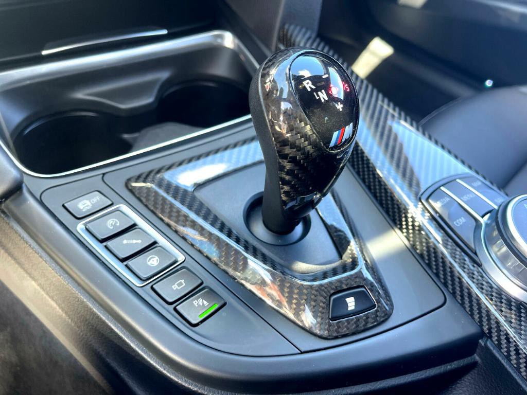 2018 BMW M3 Image 30