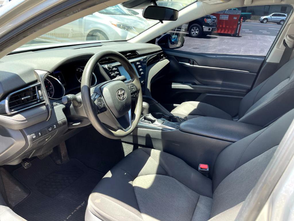 2019 Toyota Camry Image 13