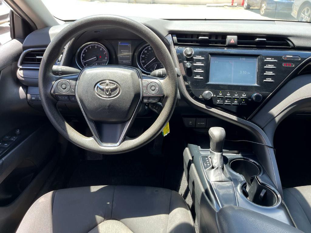 2019 Toyota Camry Image 15