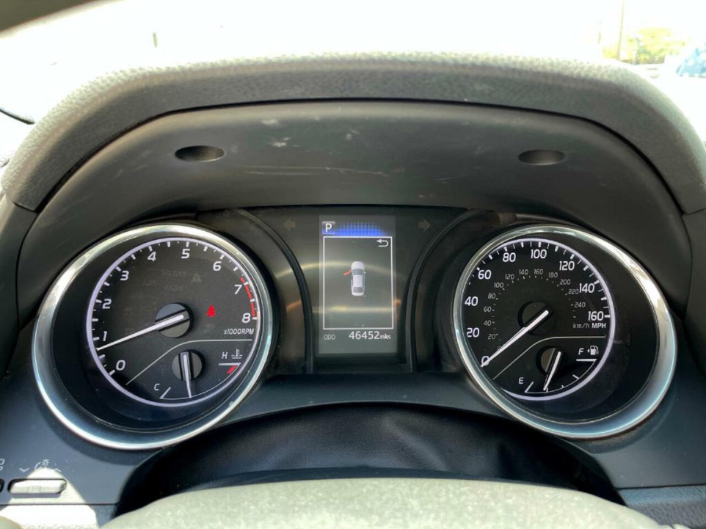 2019 Toyota Camry Image 18