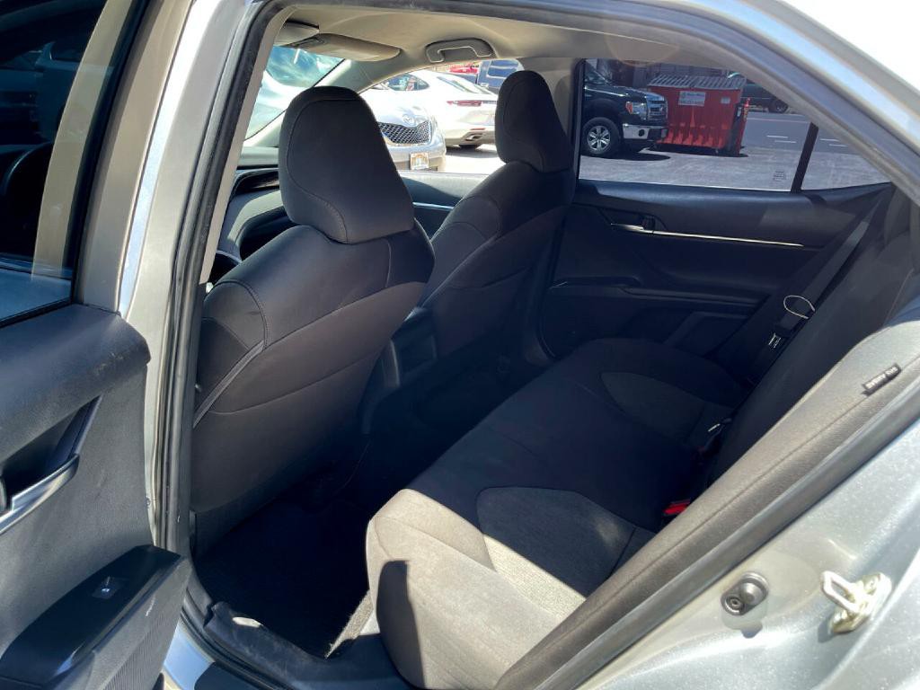 2019 Toyota Camry Image 25