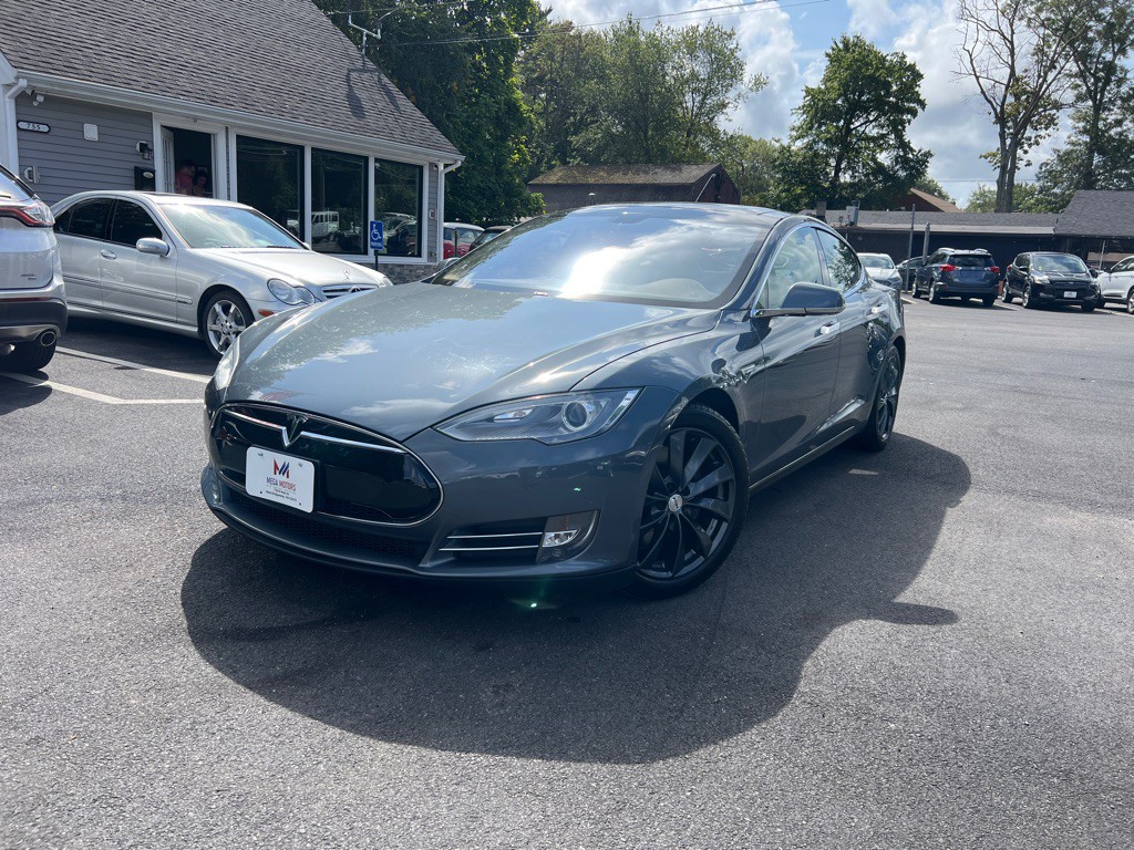 2013 Tesla Model S Image 2
