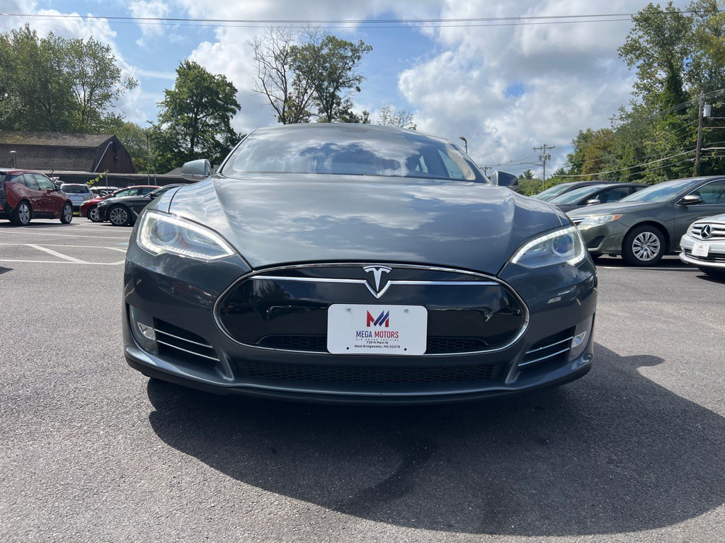 2013 Tesla Model S Image 3