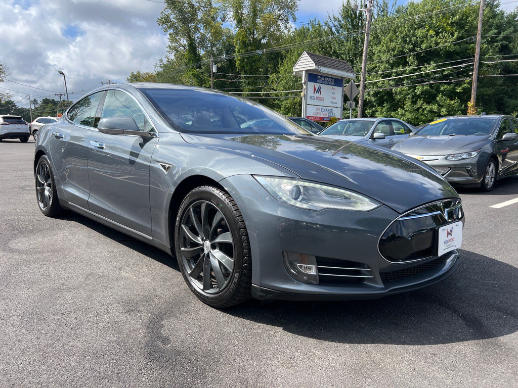 2013 Tesla Model S Image 5