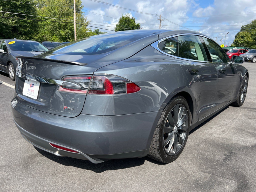 2013 Tesla Model S Image 7